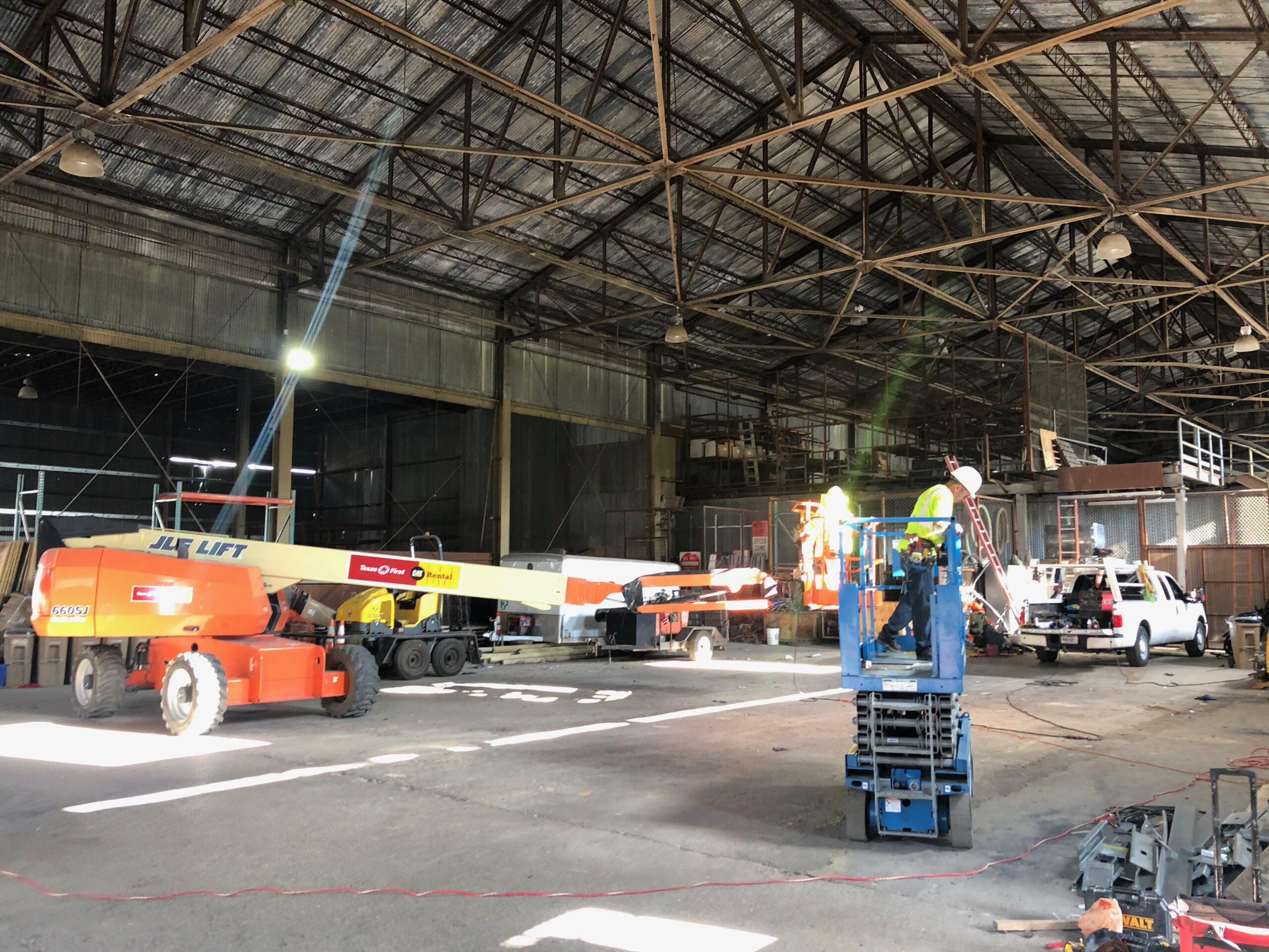 warehouse, Flint, Whitehouse, Jacksonville, Tyler, Texas, TX, restoration, remediation, water, mold, remove, removal, repair, replace, fan, dry, floor, commercial, residential, home, house, business, store